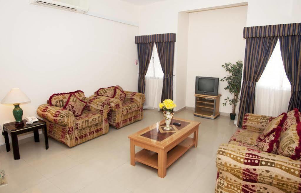 Nuzha Hotel Apartments Muscat Exterior foto